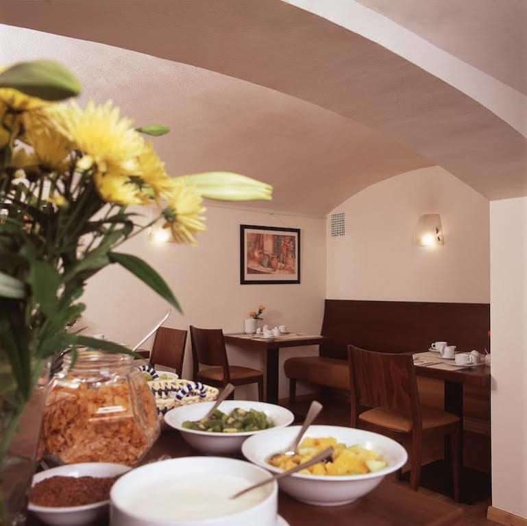 Hotel Am Hofgarten 뒤셀도르프 외부 사진